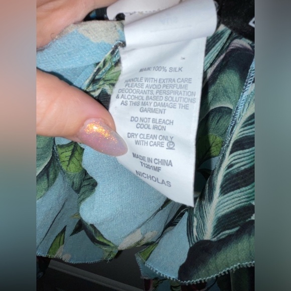 NWT Nicholas Sheer, Silk Mayflower Blouse 🌸 Sz 4 - Picture 10 of 10